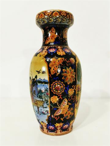 Ältere handbemalte chinesische Vase