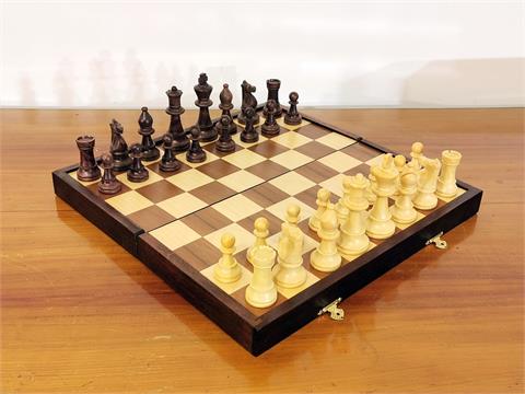 Altes Schachspiel