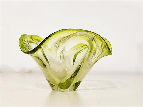Grüne nassive Vintage Glasschale