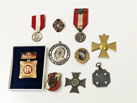 Konvolut Anstecker, Abzeichen und Medallien
