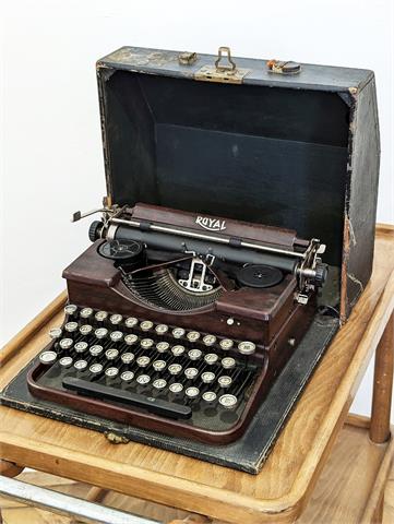 Alte amerikanische Schreibmaschine von der Royal Typewriter Company