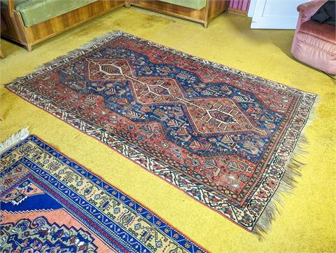Antiker handgeknüpfter orientalischer Teppich