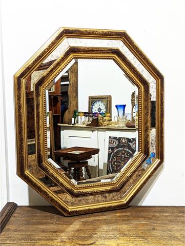 Facettierter Spiegel im Renaissance Stil