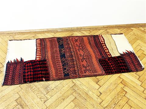 Alter handgeknüpfter orientalischer "Kelim" Wandteppich (Satteltasche)