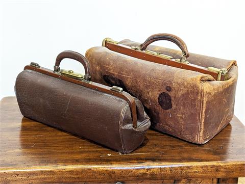 Zwei alte Arzttaschen