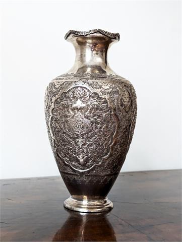 Antike aufwendig ziselierte persische Silber Vase
