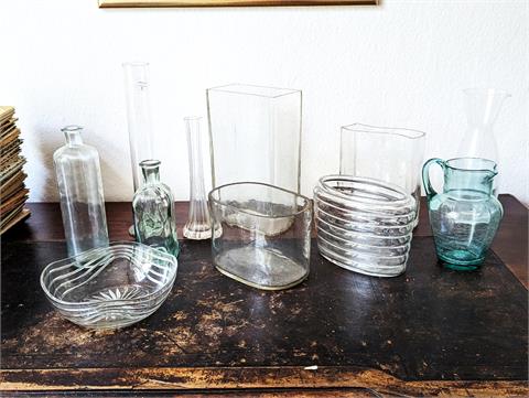 Konvolut Vasen und Glasgefäße