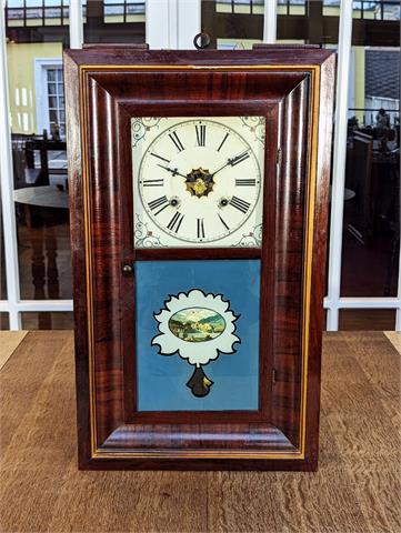 Antike amerikanische Wandpendeluhr mit Halbstundenschlagwerk von Waterburry Clock Co.