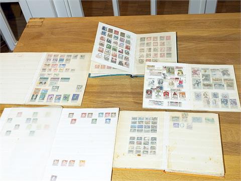 Konvolut Briefmarken in fünf Alben