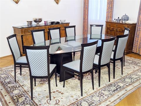 Eleganter Esstisch / Besprechungstisch mit zehn Stühlen