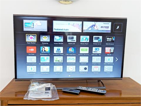 39" (98cm) Panasonic LED Smart TV Fernseher
