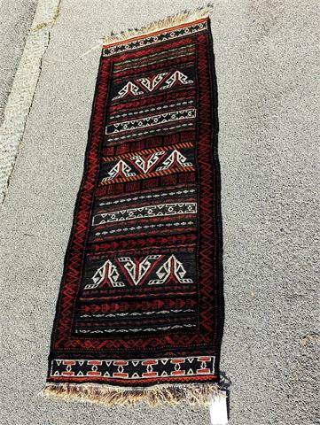 Alter handgeknüpfter orientalischer Teppich (Belutsch)