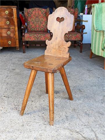 Antiker rustikaler Sessel