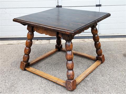 Antiker bäuerlicher Tisch / Jogltisch
