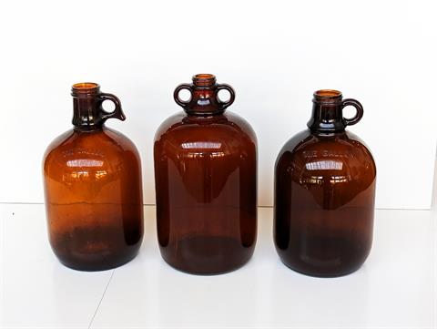 Drei alte Apothekerflaschen / Apothekergläser