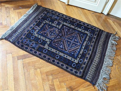 Alter handgeknüpfter orientalischer Teppich
